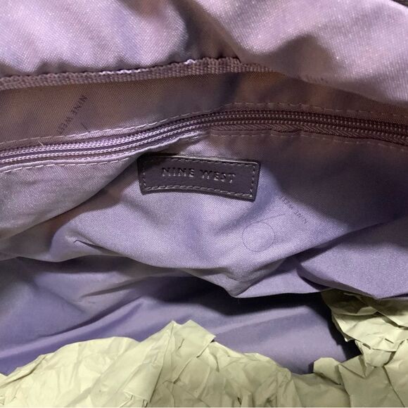 Nine & Company Nine West Purple Checkerboard duffle bag with 3 exterior pockets - Picture 11 of 13